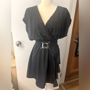 Vintage H&M short ruffle wrap-like dress with belt. EUC size 6